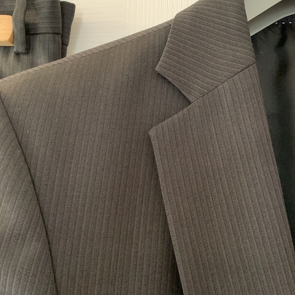 EUC Strellson suit - Picture 2 of 9